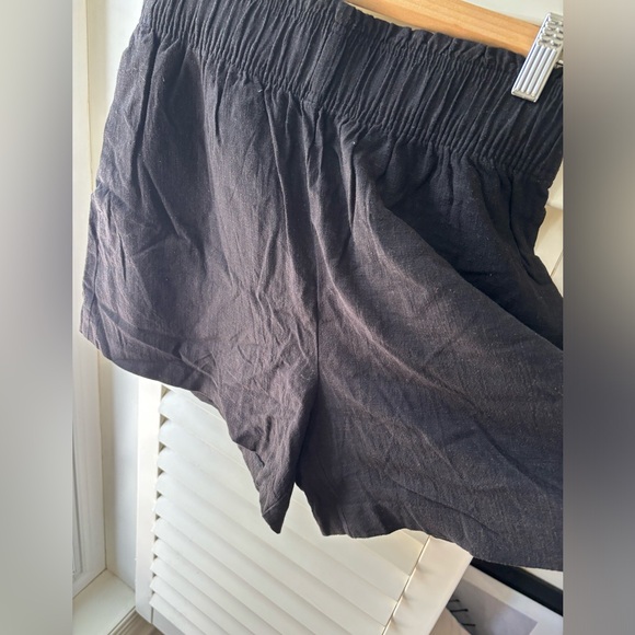 H&M Linen blend paper bag shorts - Picture 3 of 7